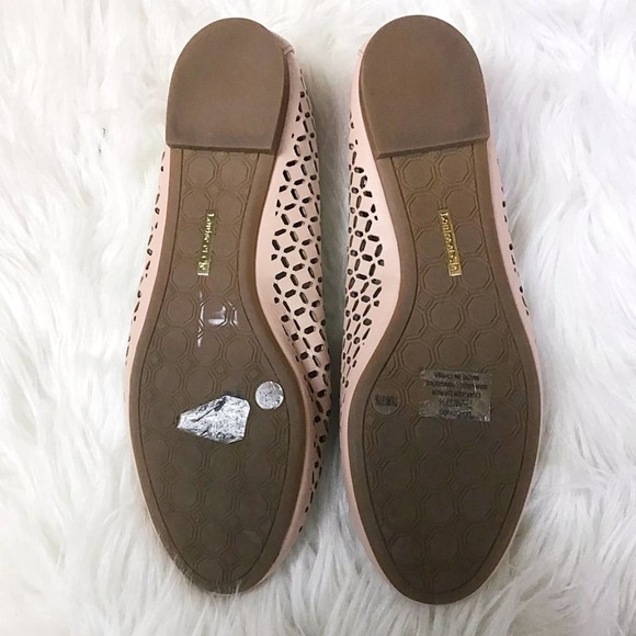 Vince Camuto Louise et Cie Congo Perforated Flats - Picture 10 of 16